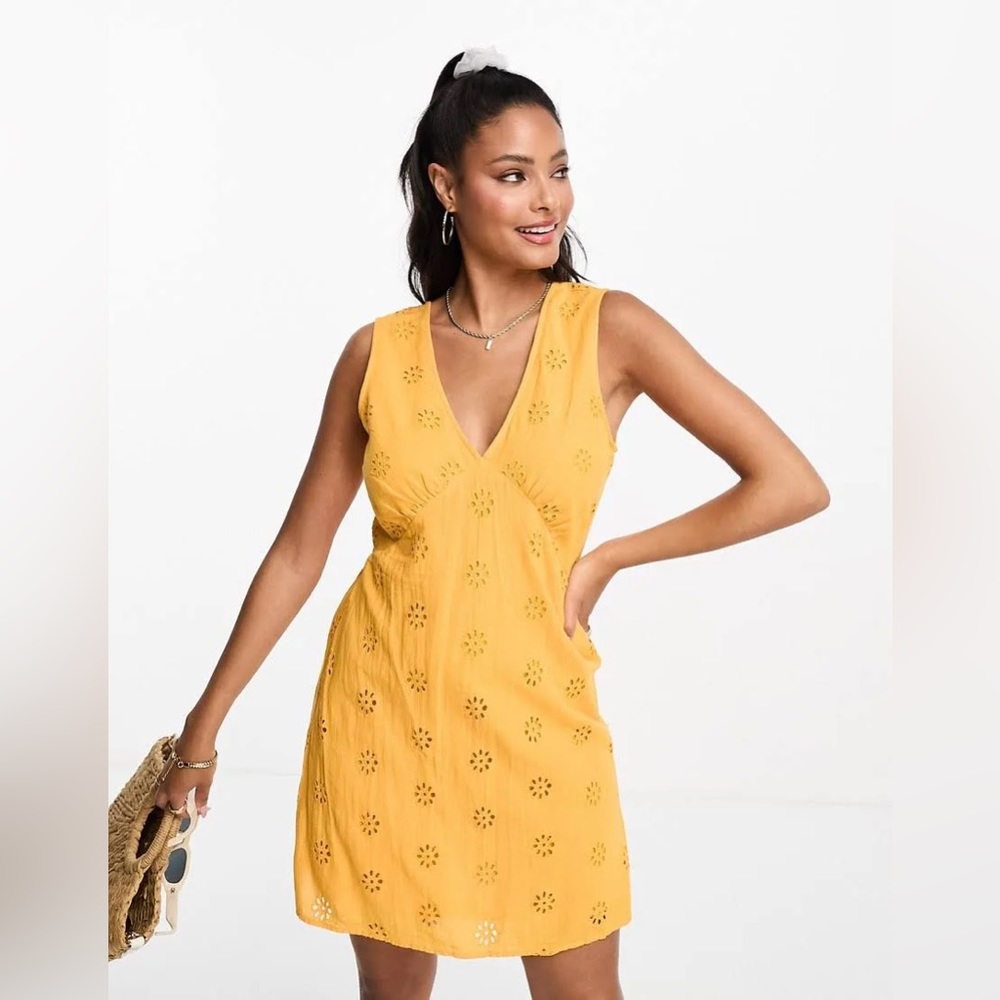 Vero Moda eyelet mini dress with cross back - Picture 1 of 12